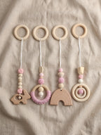 Jouets d'éveil en bois colorés