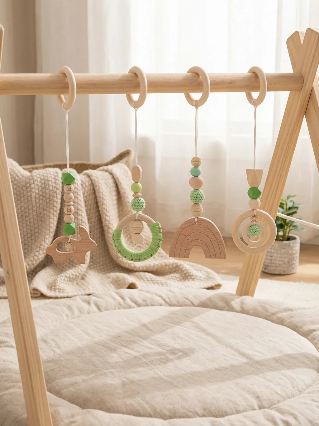 Jouets d'éveil en bois colorés